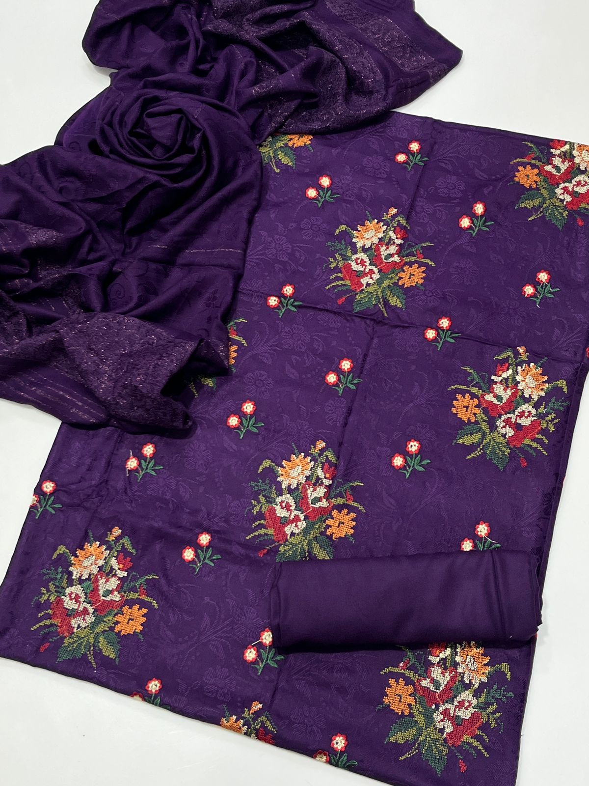 Marina Self Jacquard 3pc Suit