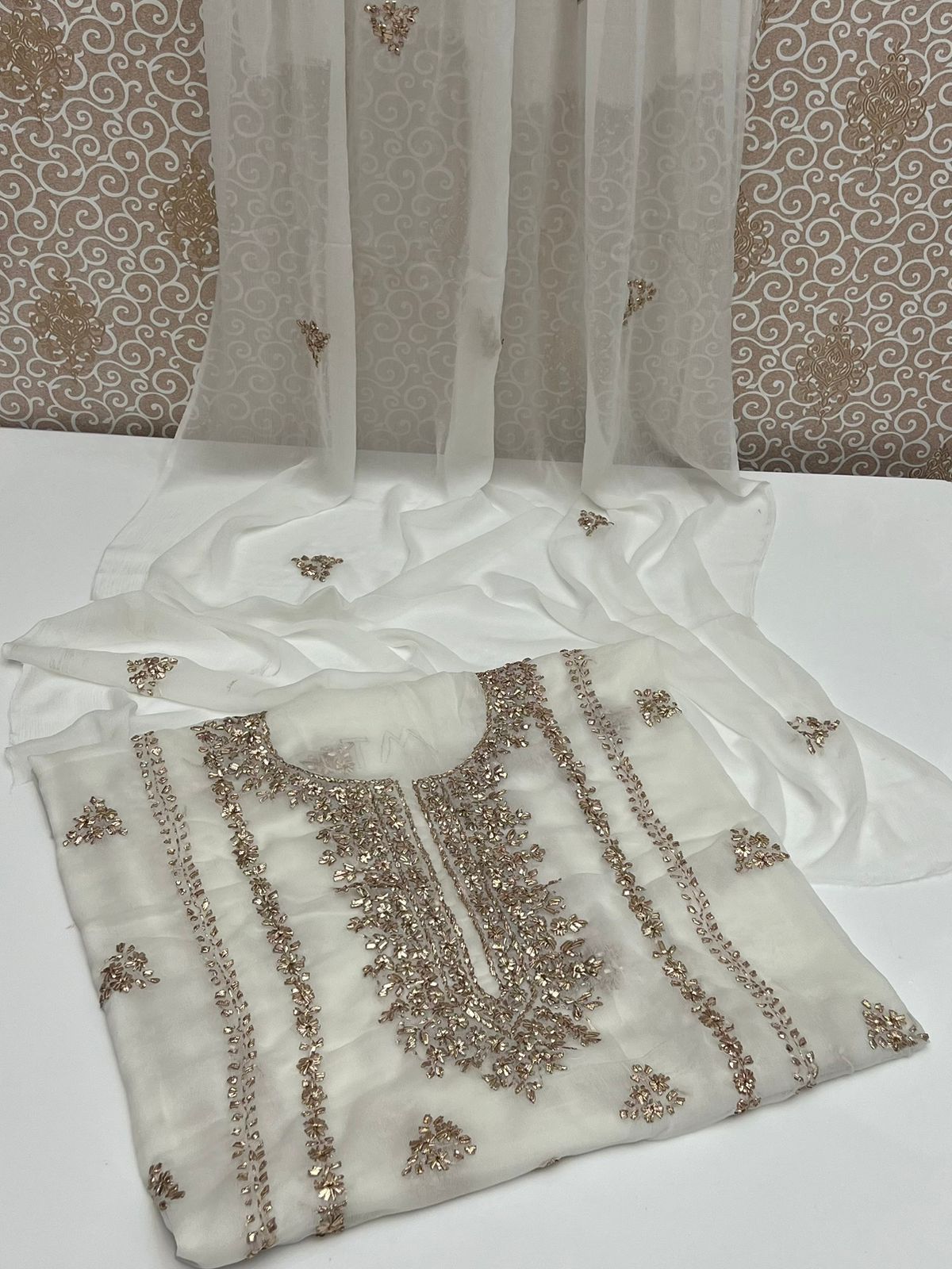 Shafoon Kurta Gotta 2pc Suit