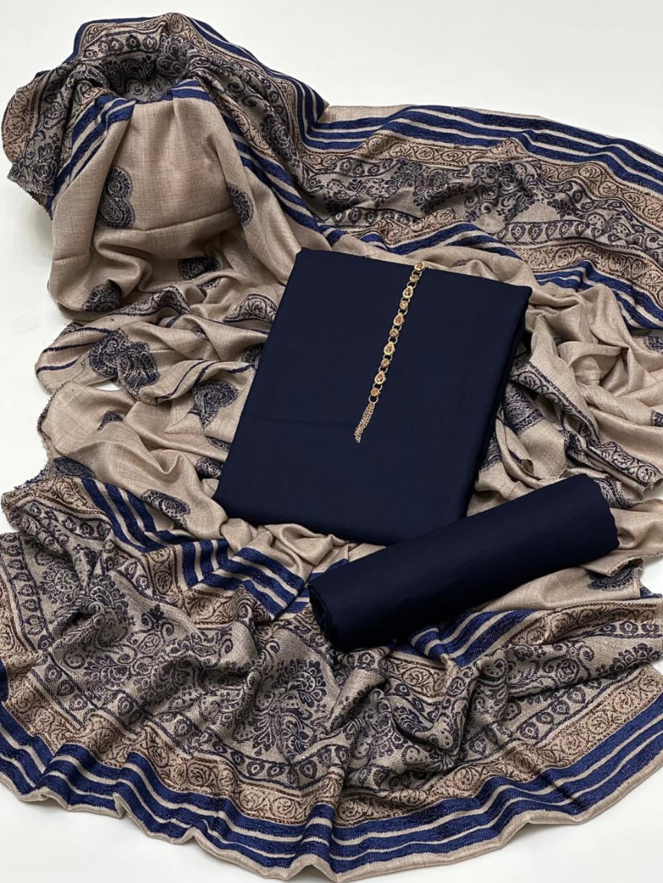 Marina Suit With Velvet Shawl