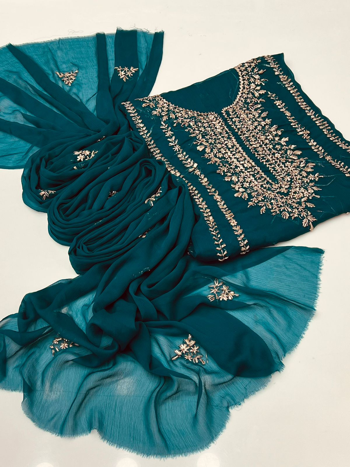 Shafoon Kurta Gotta 2pc Suit