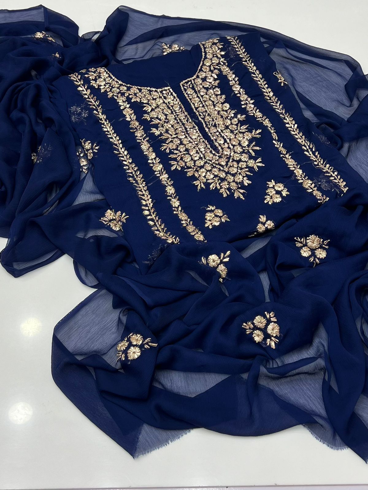 Shafoon Kurta Gotta 2pc Suit