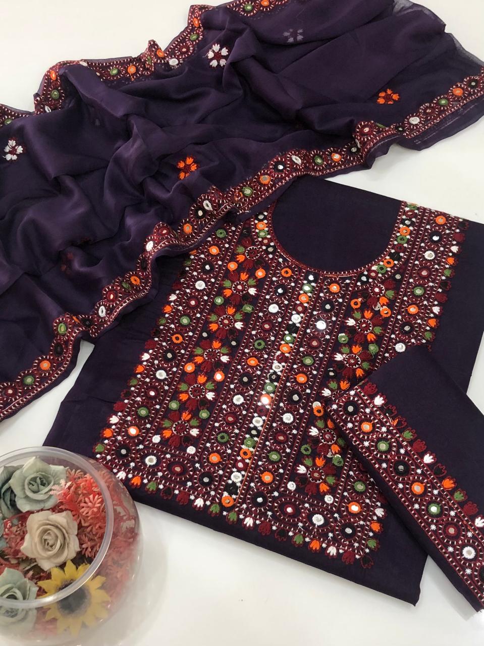 Lawn Balochi Gala 3PC Suit